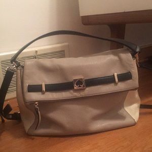 Medium KateSpade cream/grey/black purse